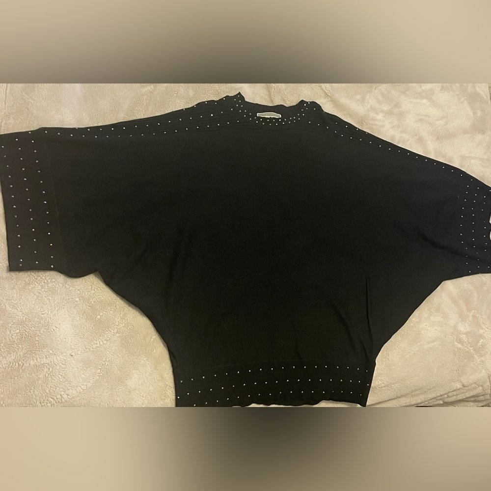 Liquid by Sioni Women’s Black Silver Embellished Tunic Sweater Medium - Picture 2 of 8